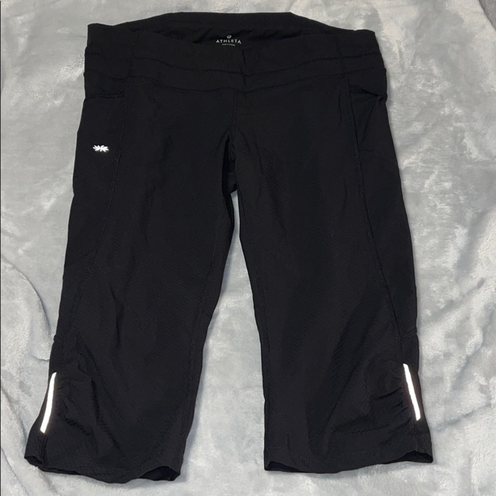 Athleta run Capri leggings. Large.